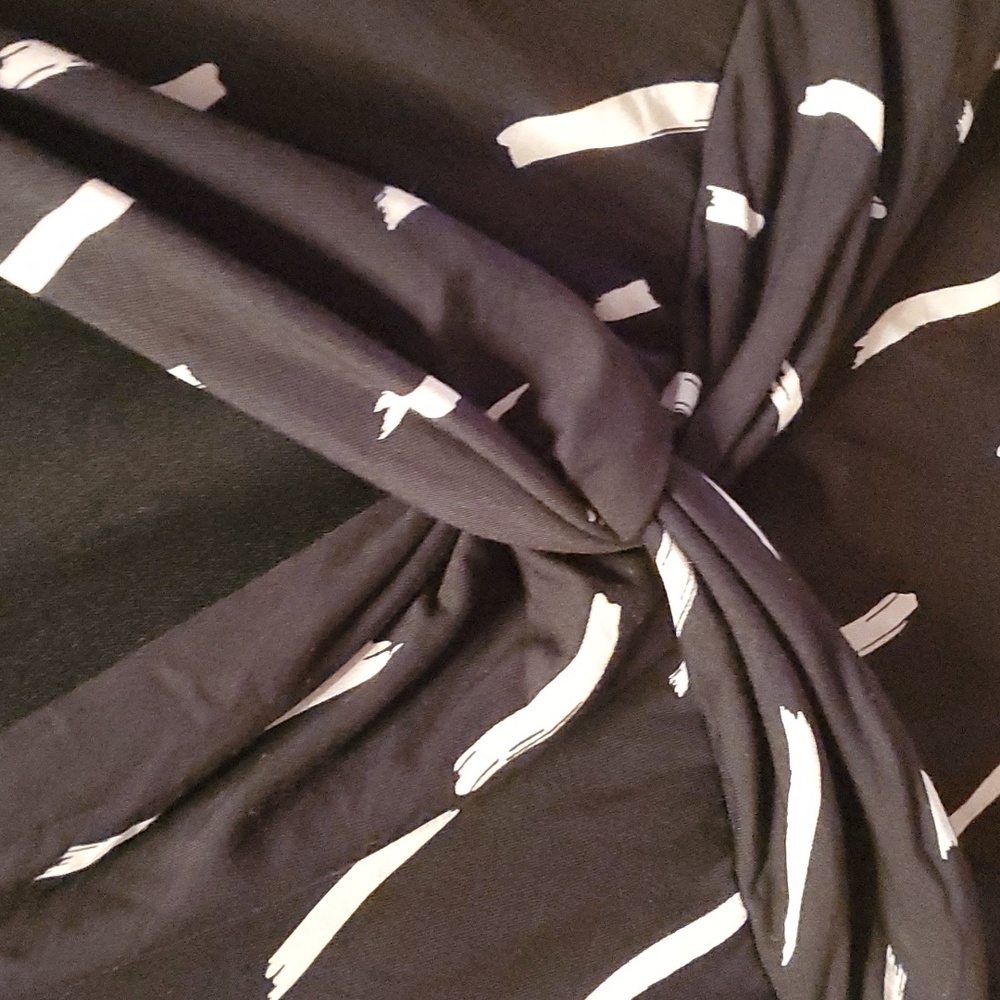 Dress - Picture 3 of 5